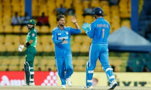 India Defeat Pakistan in a cricekt Match